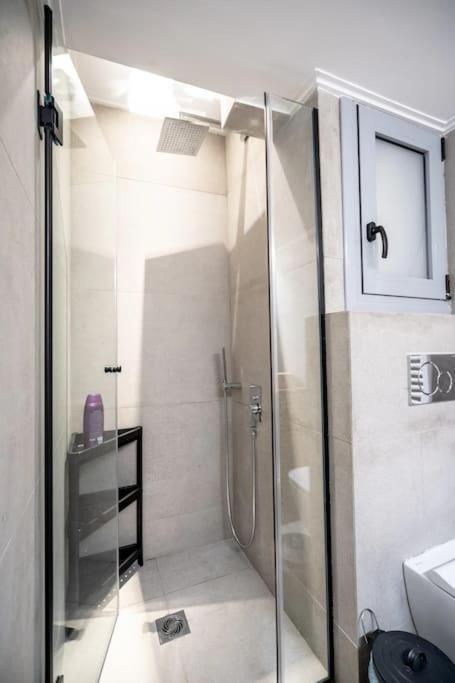 Piraeus Cozy Apartment For 4 Persons Экстерьер фото