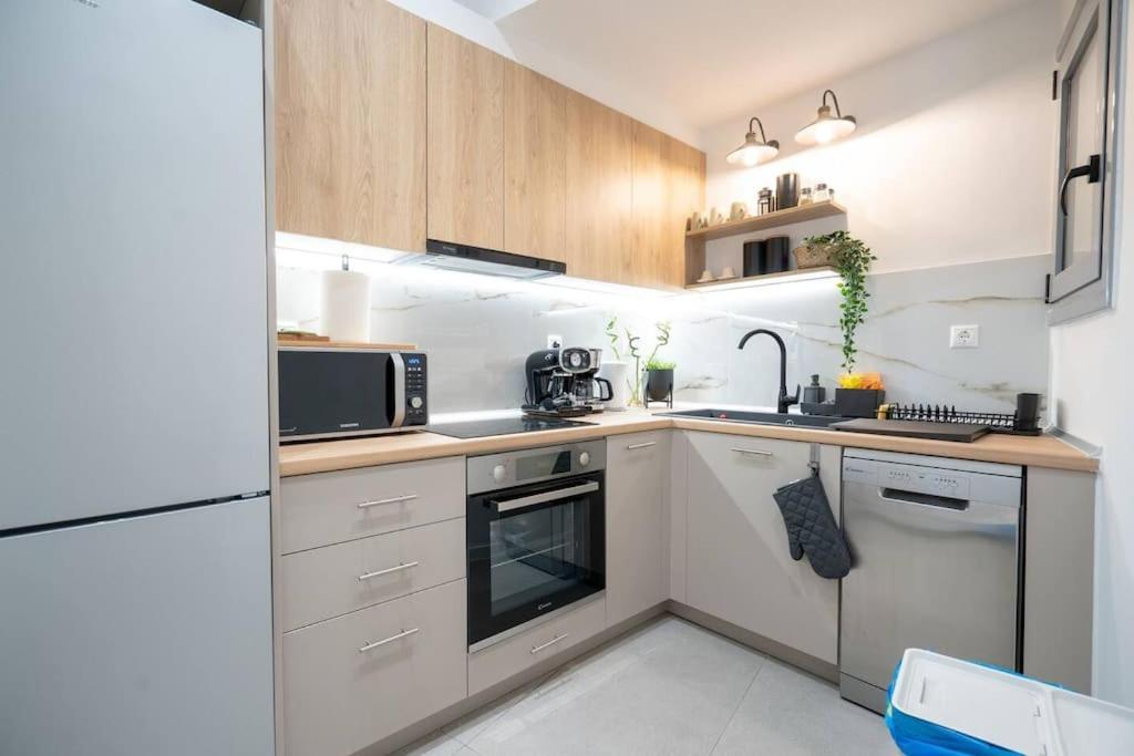 Piraeus Cozy Apartment For 4 Persons Экстерьер фото