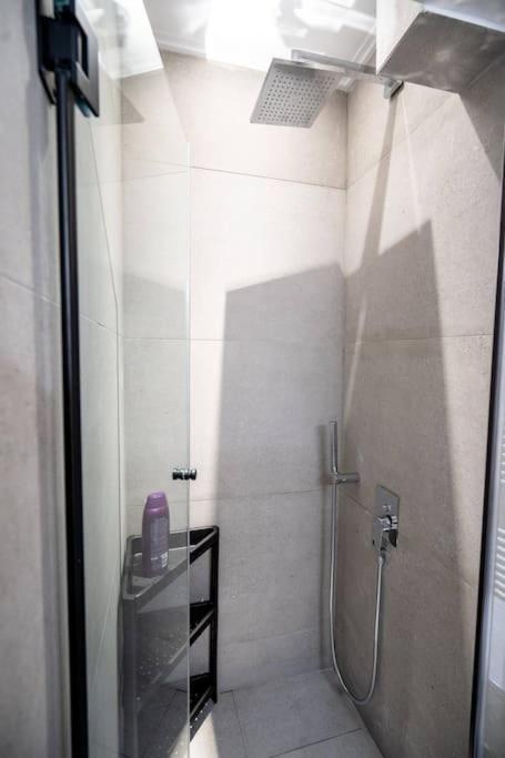 Piraeus Cozy Apartment For 4 Persons Экстерьер фото