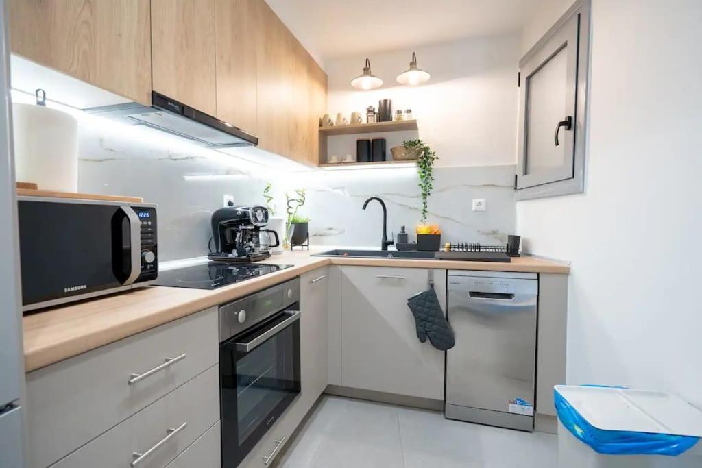 Piraeus Cozy Apartment For 4 Persons Экстерьер фото